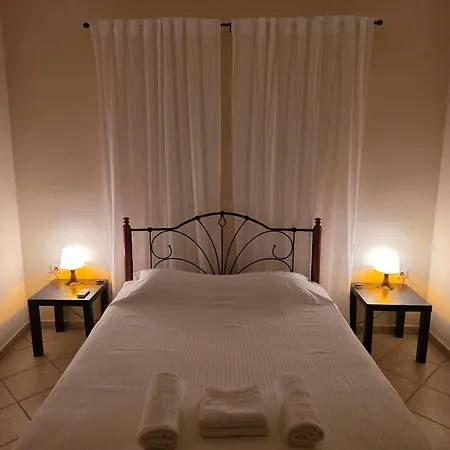 Garden 20m From The Sea アパート *