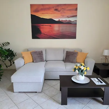 Apartment Garden 20m From The Sea *